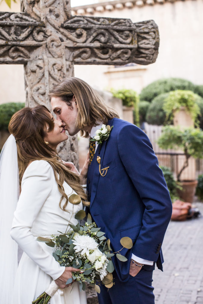 Miami Wedding Photographer Discovers Blue Soled Louboutin Shoes